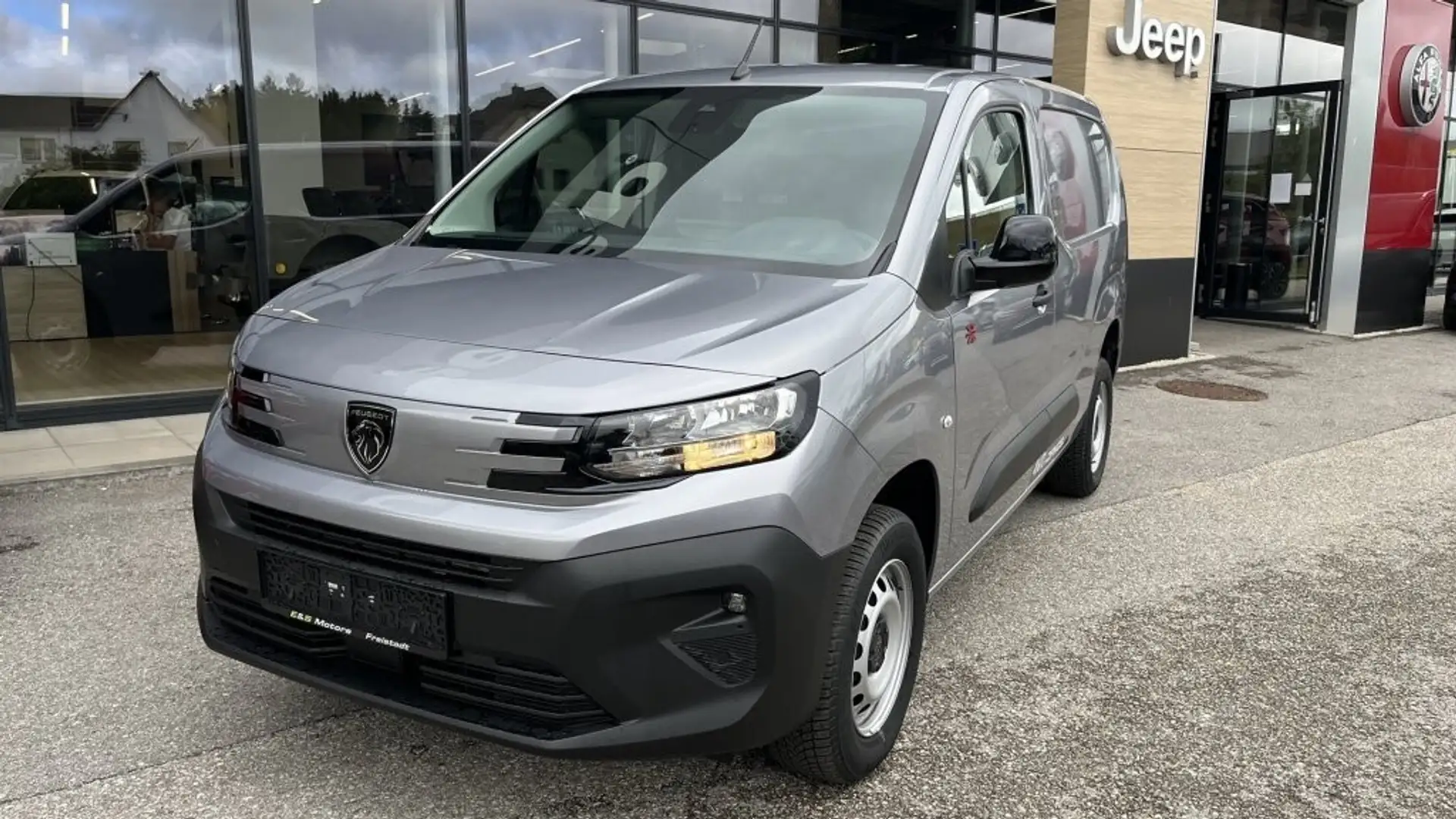 Peugeot Partner Partner Lang L2 BlueHDi 130 S&S Erh.Nuzlast Pre... Grau - 1
