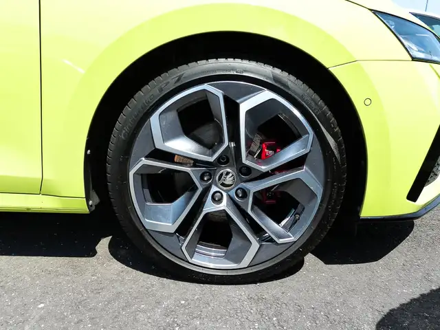 Skoda Octavia view 7
