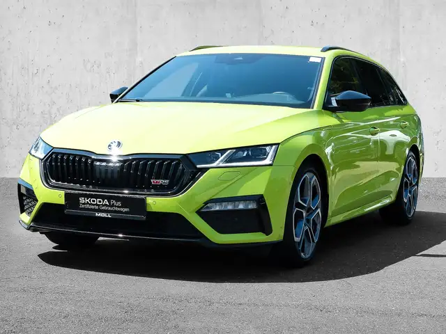 Skoda Octavia view 2