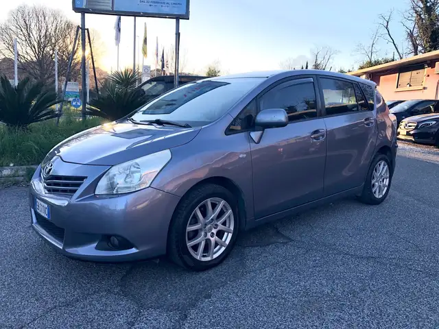 Toyota Verso 2.0 D Sol 7 posti