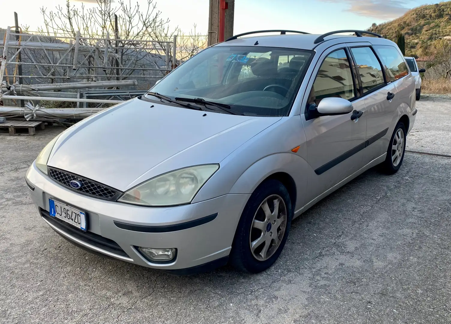 Ford Focus Focus I 1998 SW SW 1.8 tdci Zetec 100cv Grigio - 2
