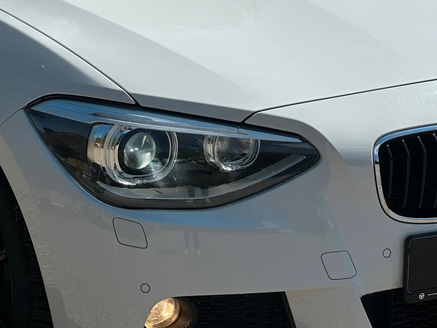 BMW 116 i M-Paket(AHK-LED-SCHIEBED.-NAVi-ALCANTARA) Weiß - 2