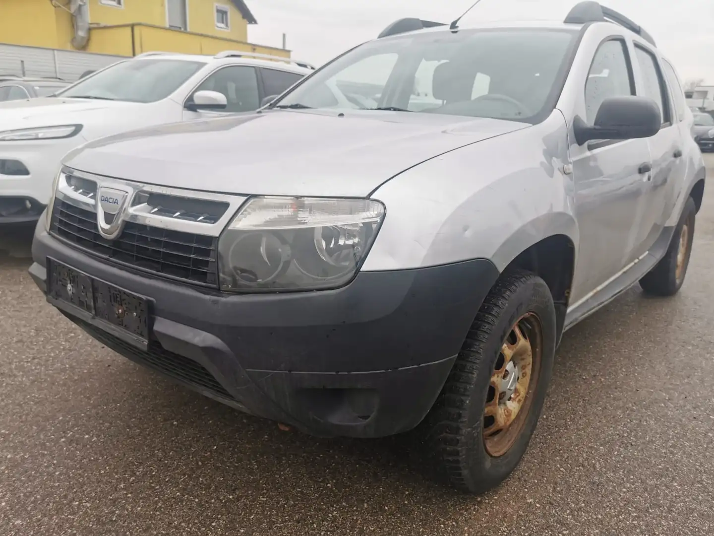 Dacia Duster Basis 4x4 Grau - 1