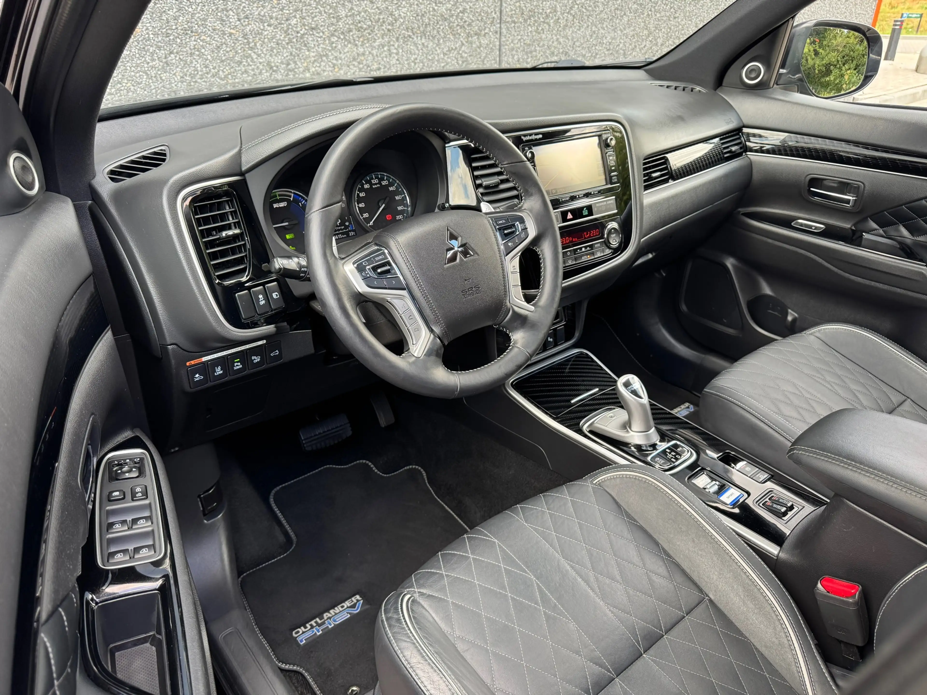 Mitsubishi Outlander 2.4 PHEV Instyle | Schuifdak | Dodehoek assistent — photo 9