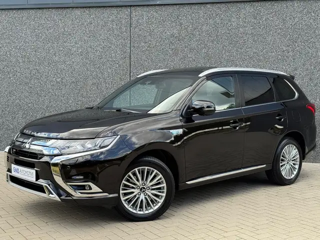 2019 Mitsubishi Outlander in Black for sale