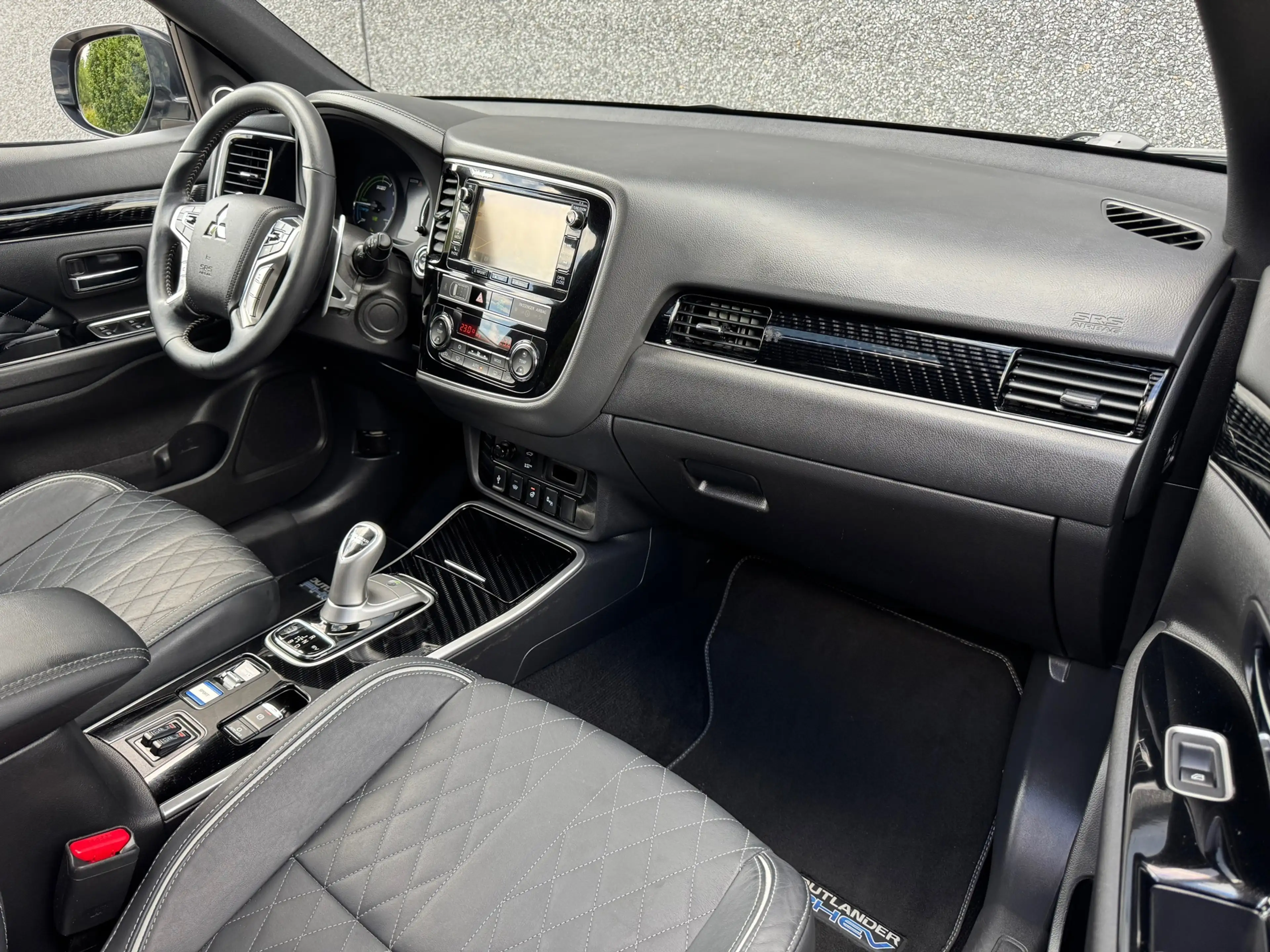 Mitsubishi Outlander 2.4 PHEV Instyle | Schuifdak | Dodehoek assistent — photo 11