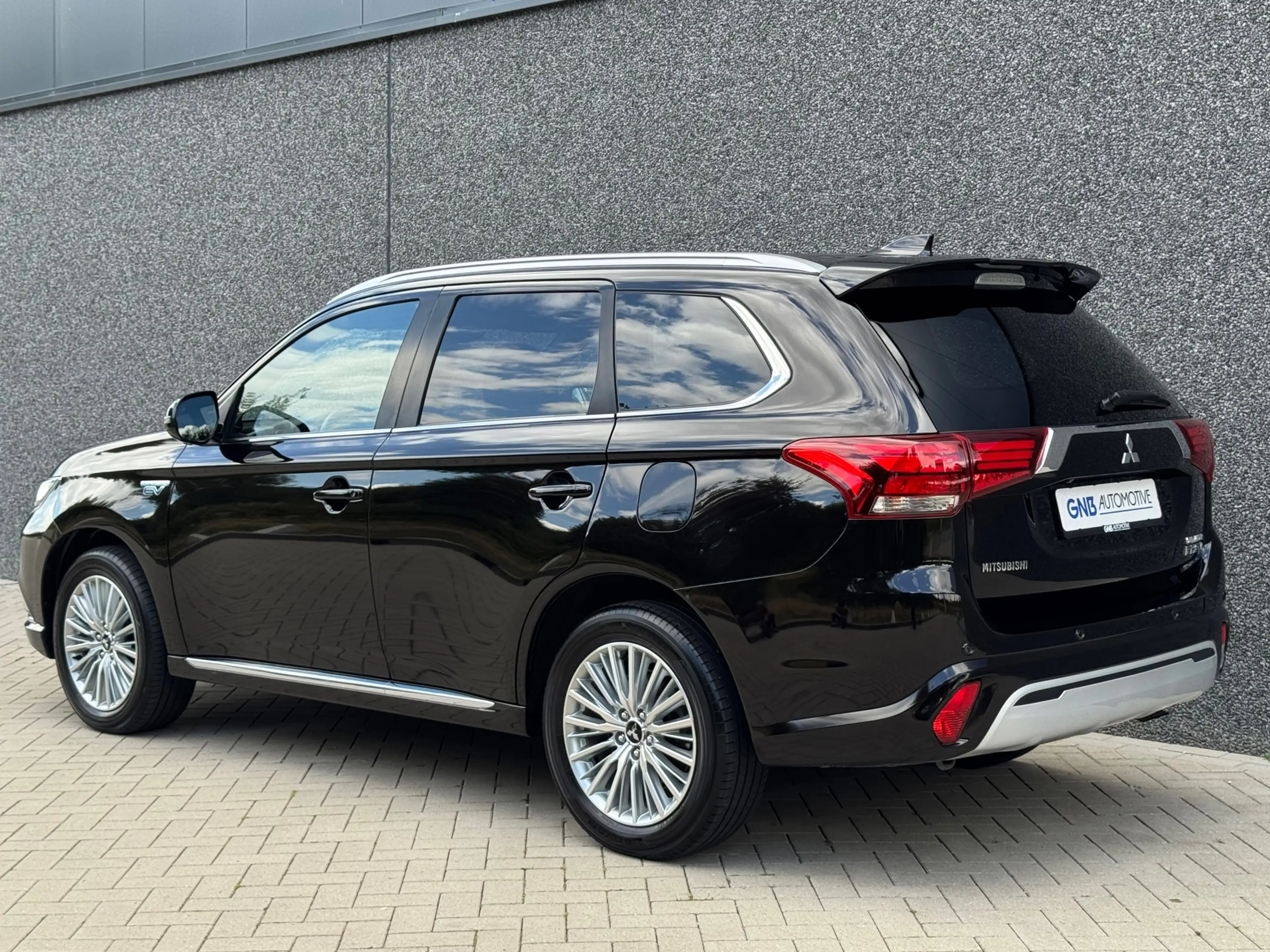 Mitsubishi Outlander 2.4 PHEV Instyle | Schuifdak | Dodehoek assistent — photo 5
