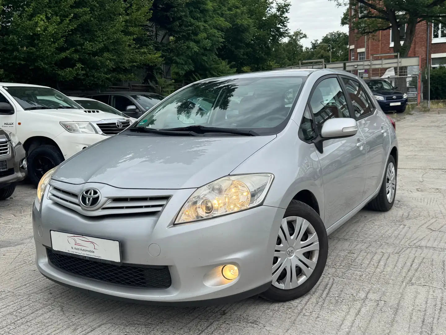 Toyota Auris 2.0 D-4D Life+*PDC*Klima* Gris - 1