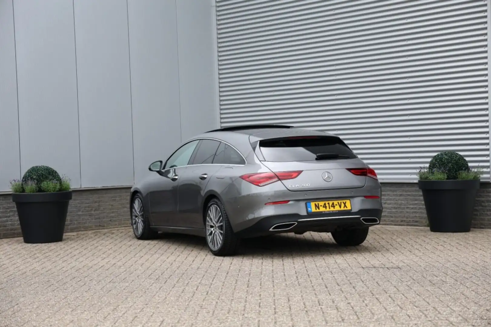 Mercedes-Benz CLA 200 Shootingbrake CLA Luxury Automaat NAP|Pano|Leder|S Gris - 2