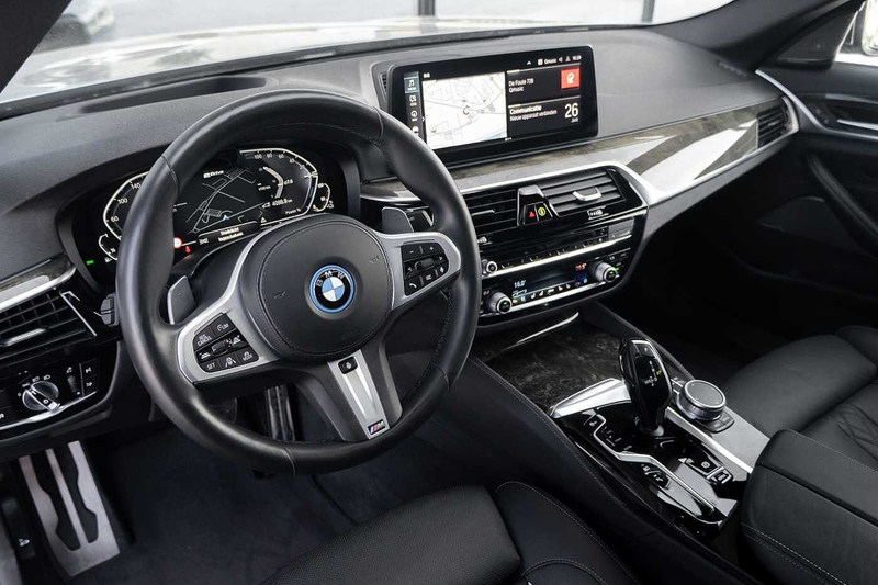 BMW 545 Berline xDrive Hybrid HUD Laser Only 12800 KM! — photo 15