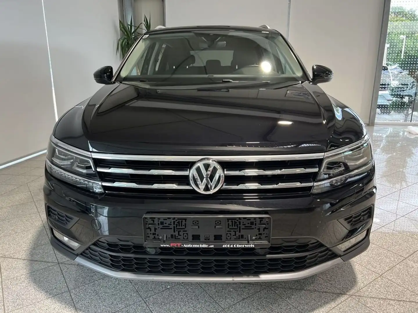 Volkswagen Tiguan Allspace ''AHK, Tempomat'' Schwarz - 2