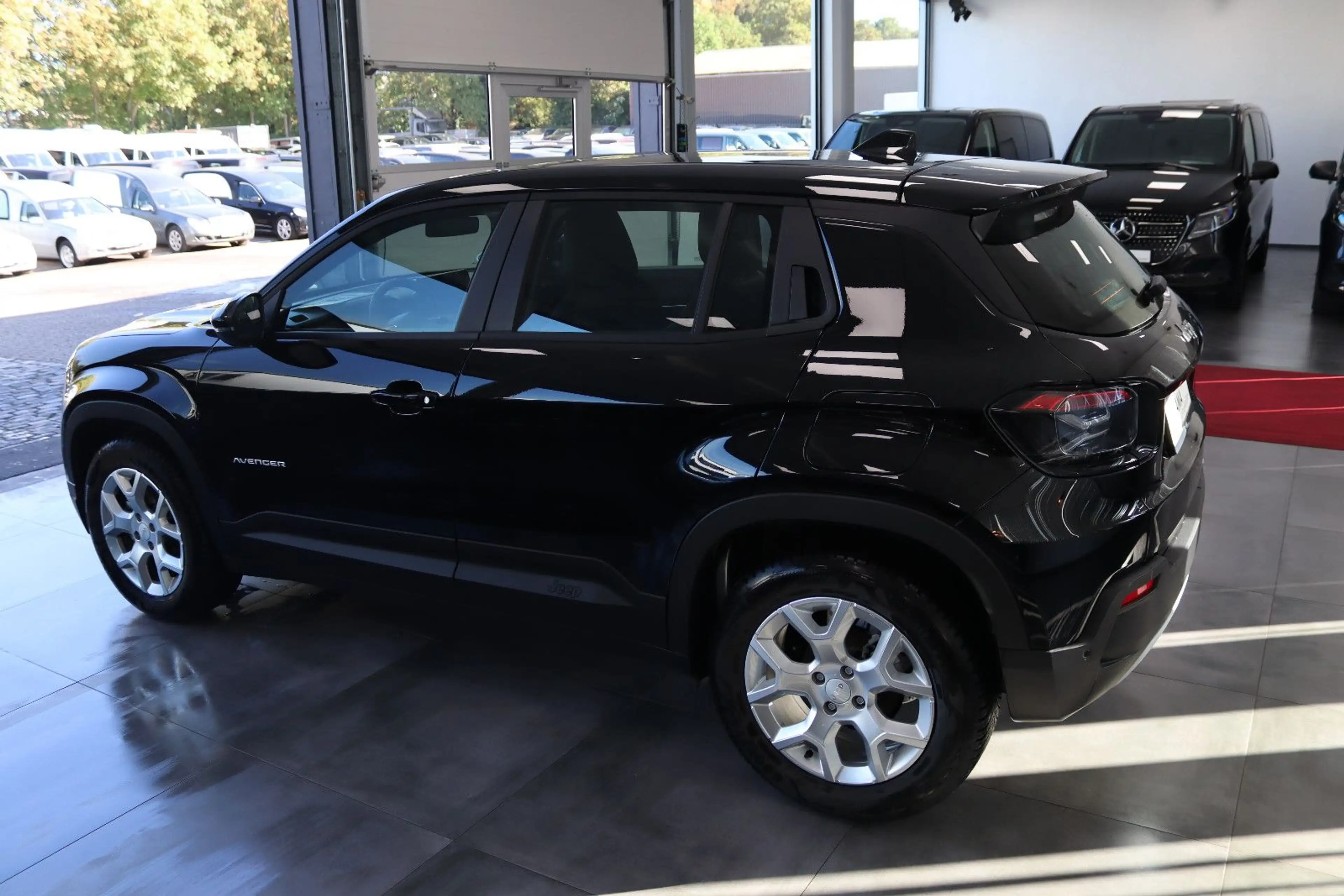 Jeep Avenger 1.2 Altitude * 1.HAND + nur 2TKM * — photo 5