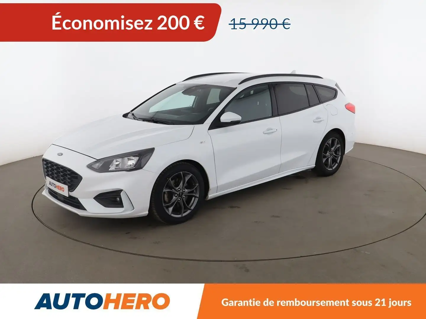 Ford Focus SW 1.0 EcoBoost ST Line Blanc - 1