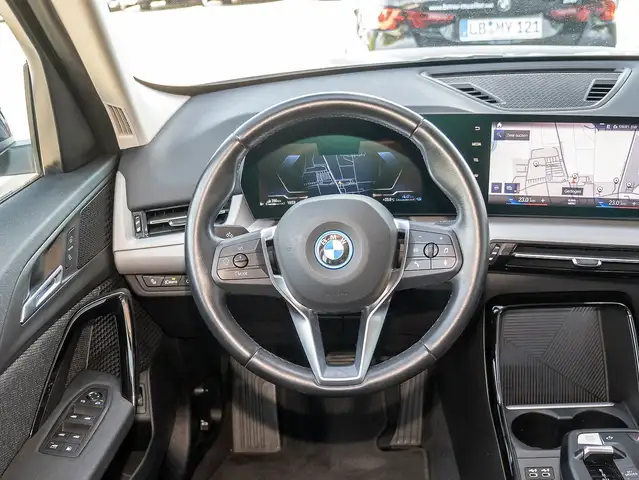 BMW X1 view 11