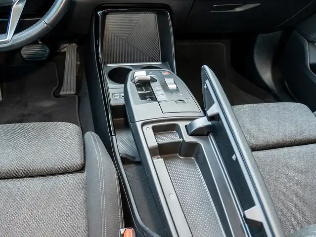 BMW X1 view 10