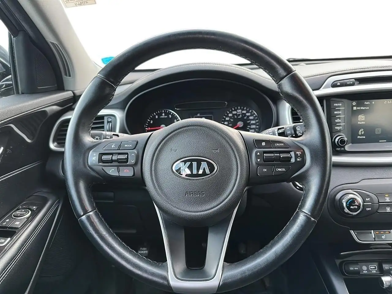 Kia Sorento снимка Kia Sorento
