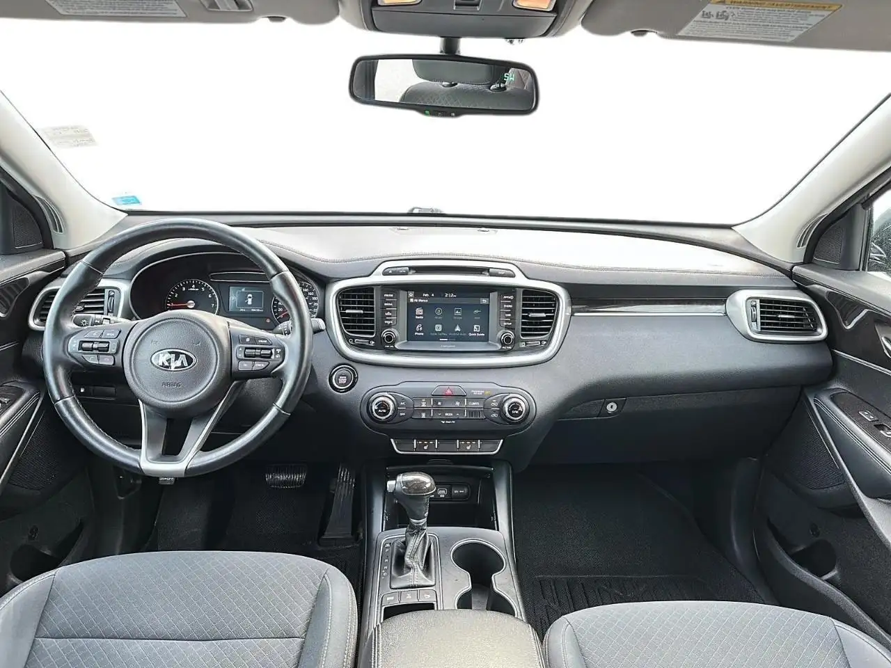 Kia Sorento снимка Kia Sorento