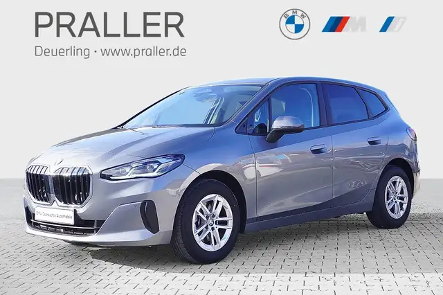 Bmw 218 i Active Tourer AHK Navi Sitzhz ACC LED Komfortzug