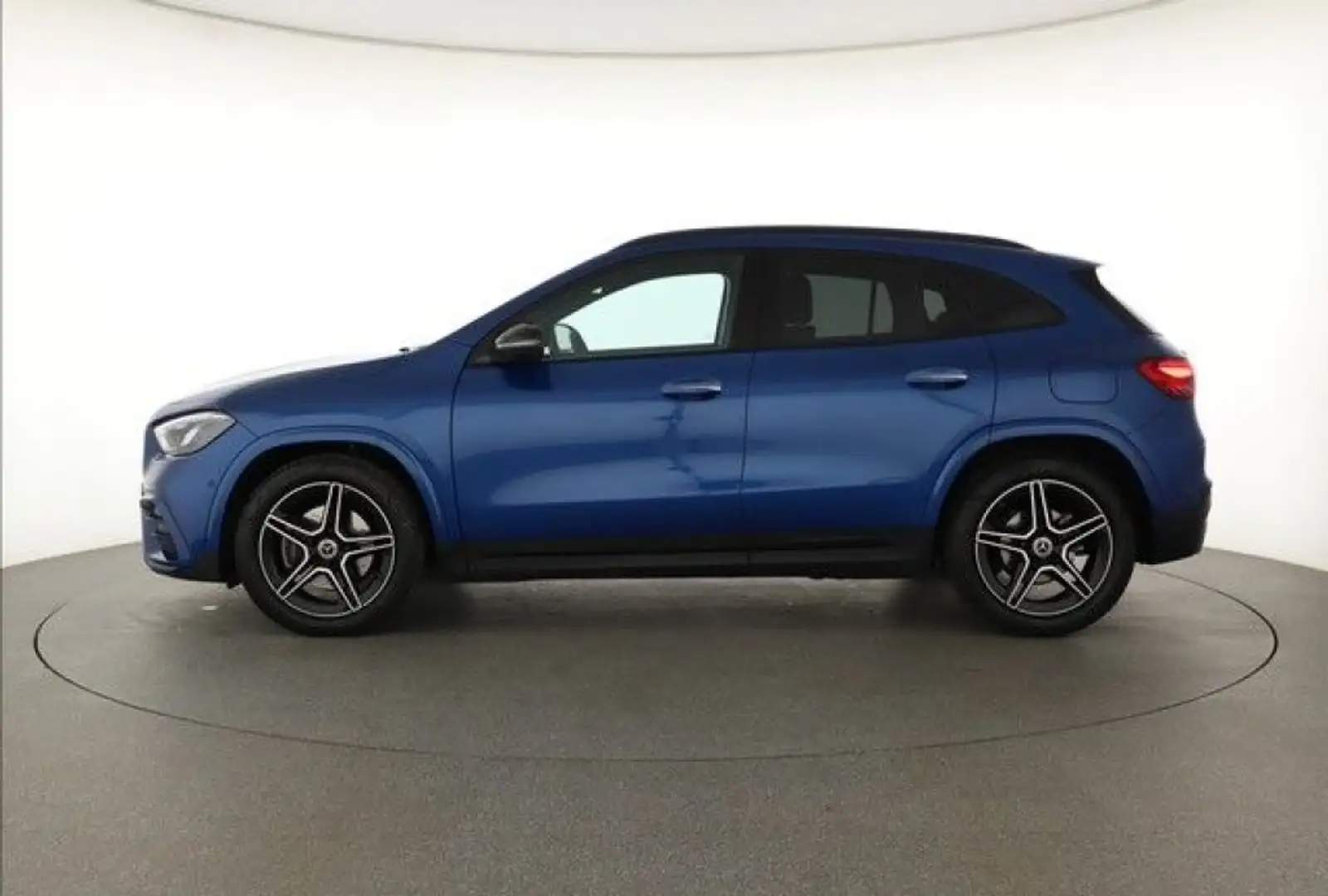 Mercedes-Benz GLA 200 d Premium Amg Blu/Azzurro - 2