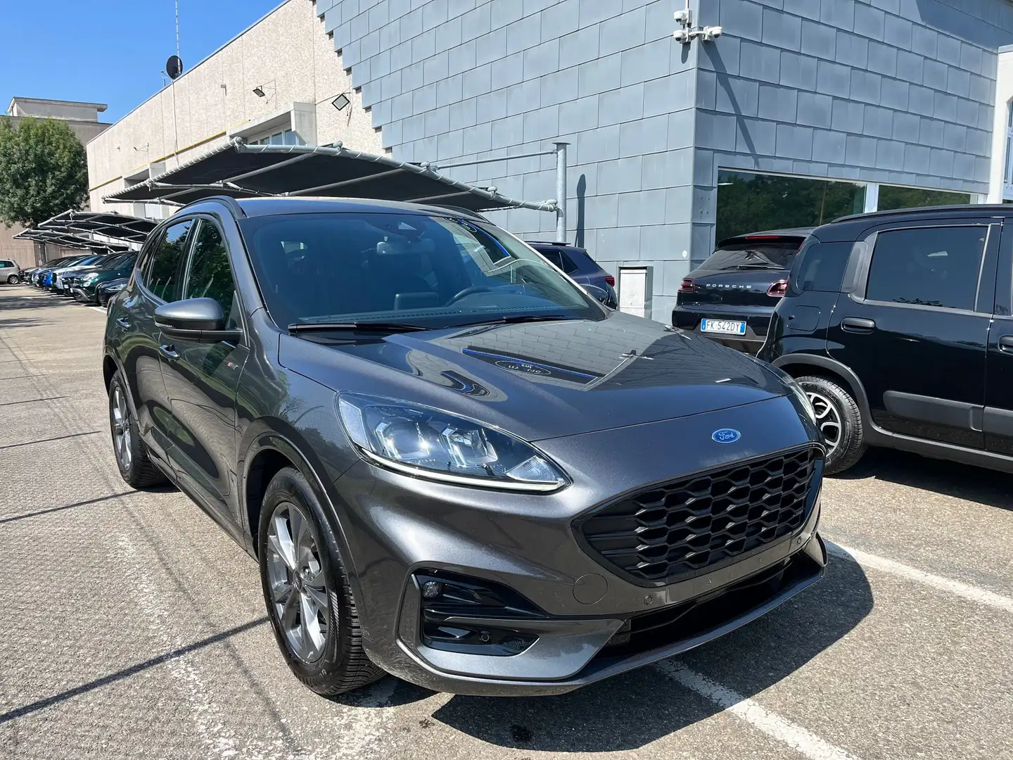 Ford Kuga 2.0 ecoblue ST-Line  120cv auto Gris - 1