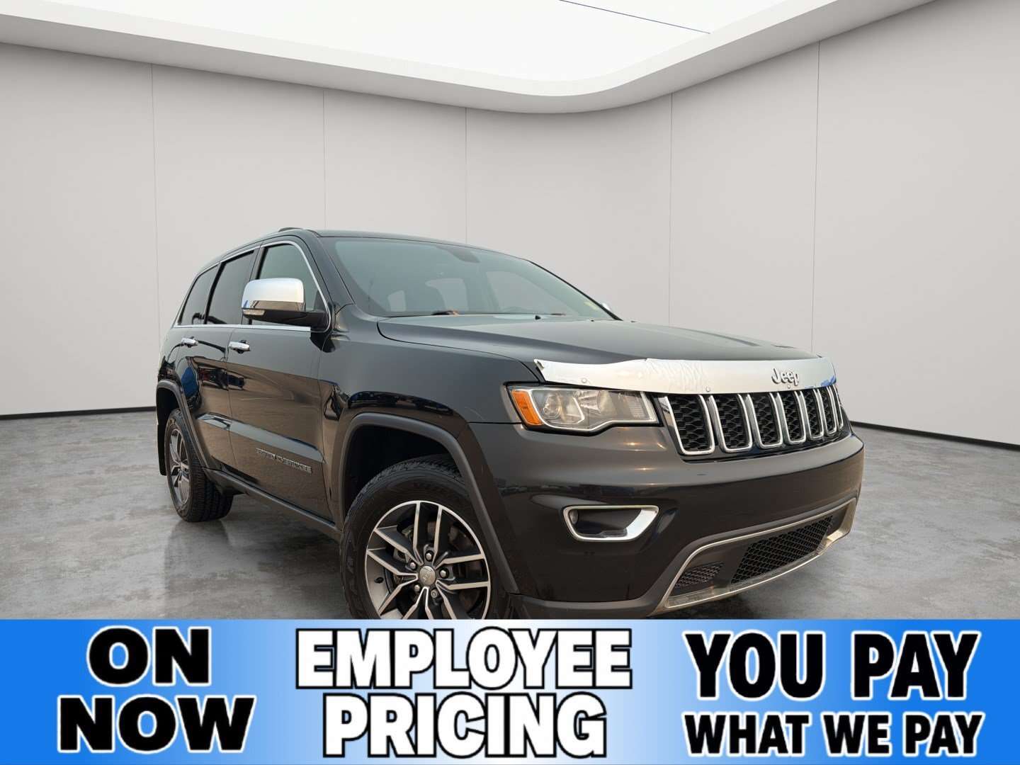 2017 Jeep Grand Cherokee Limited - MOONROOF