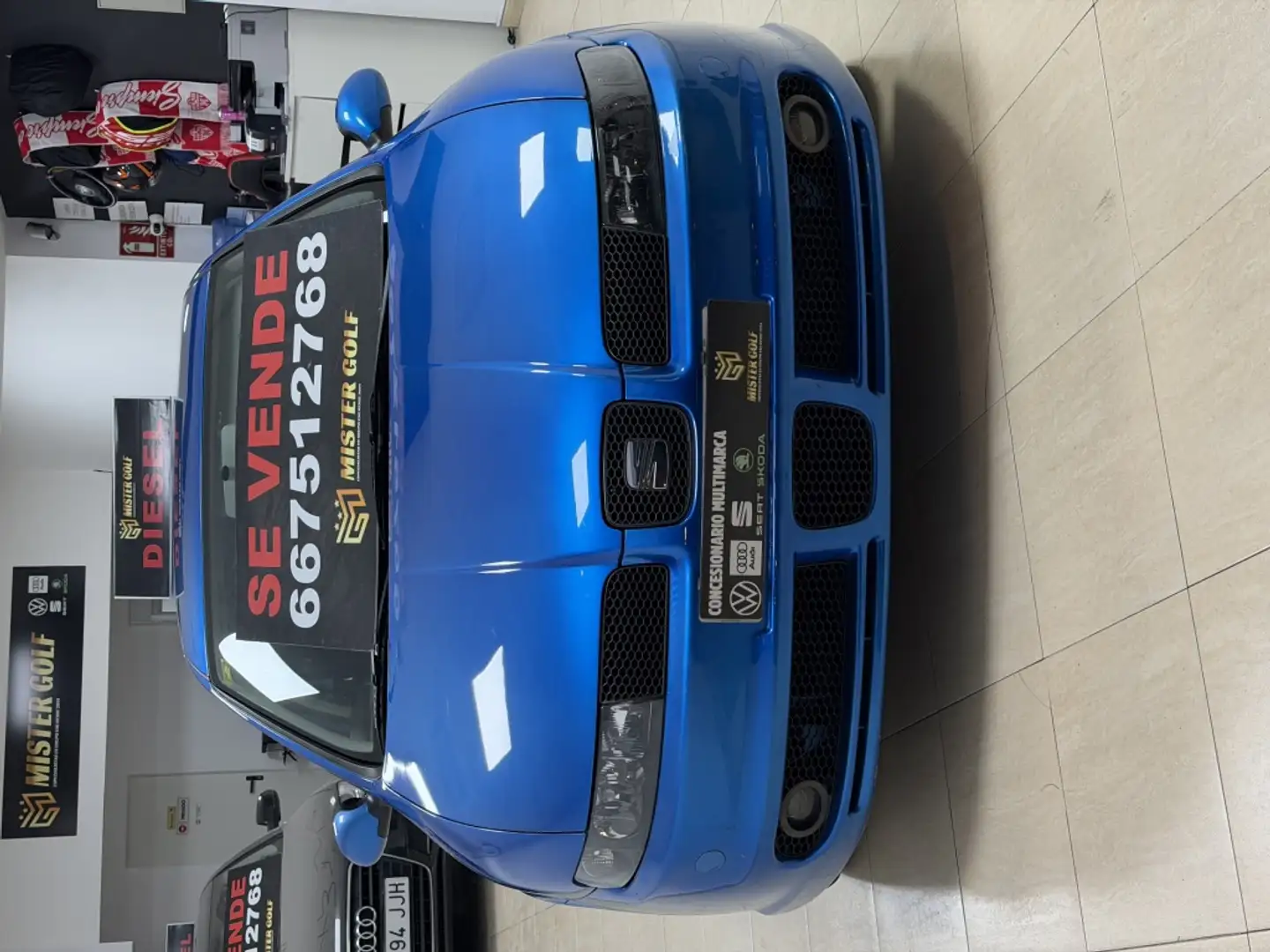 SEAT Leon 1.9TDI Special Edition FR 150 Azul - 1