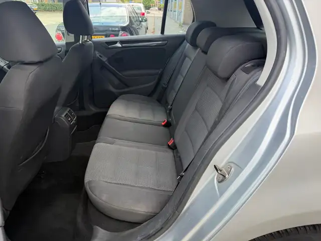 Volkswagen Golf view 21