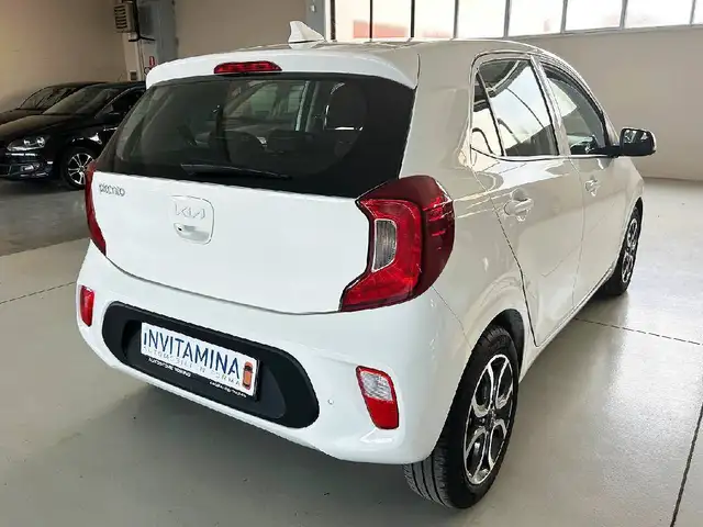 Kia Picanto view 6