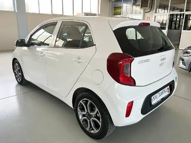 Kia Picanto view 4
