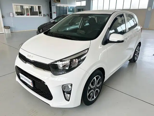 Kia Picanto view 3
