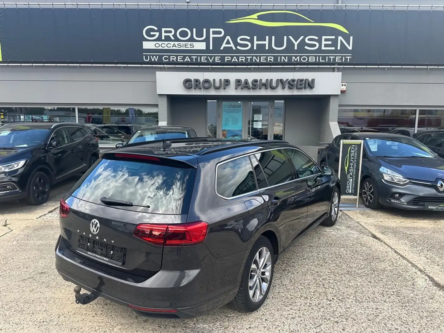 Volkswagen Passat Variant 1.6CC 120PK Automaat Negro - 2