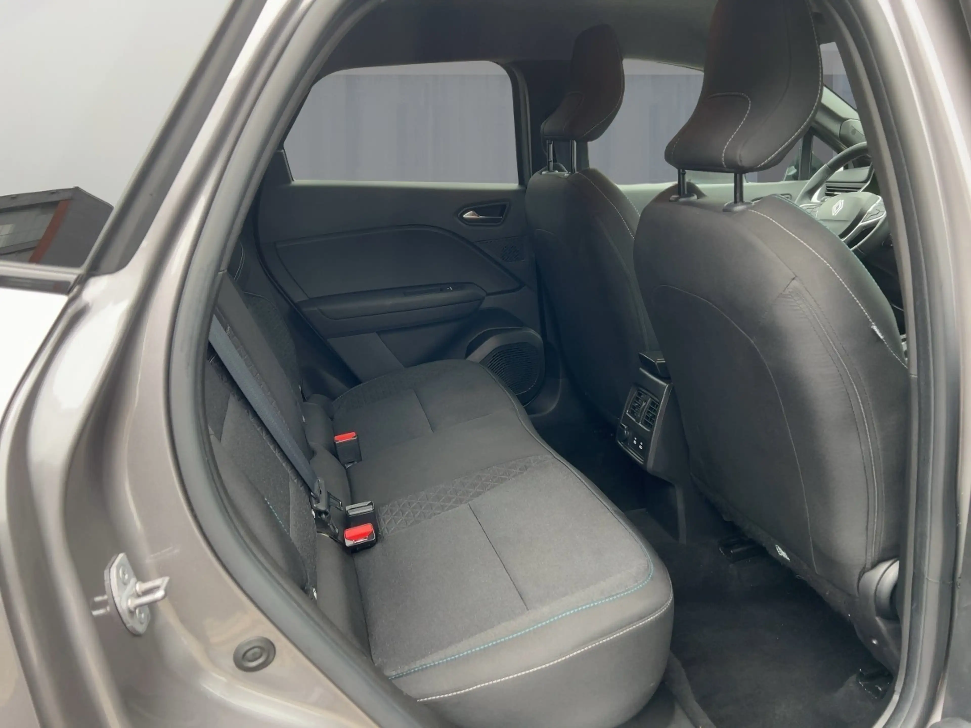 Renault Symbioz E-TECH Hybrid 145 Evolution SHZ Kamera — photo 9