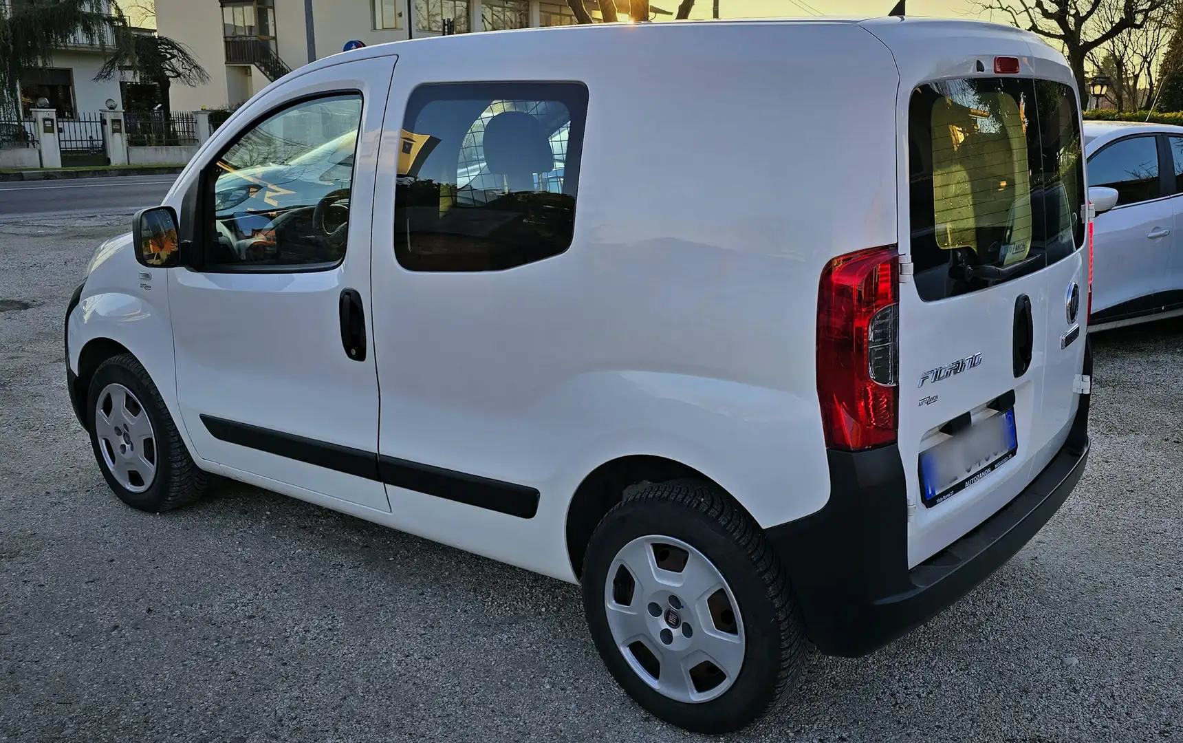 Fiat Fiorino Cargo 1.3MJT 95CV - PERFETTO Blanc - 2