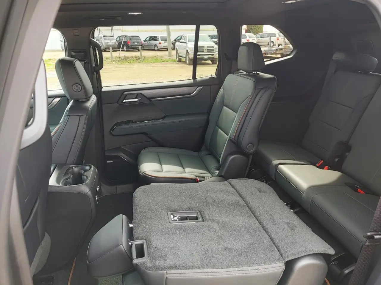GMC Acadia снимка GMC Acadia