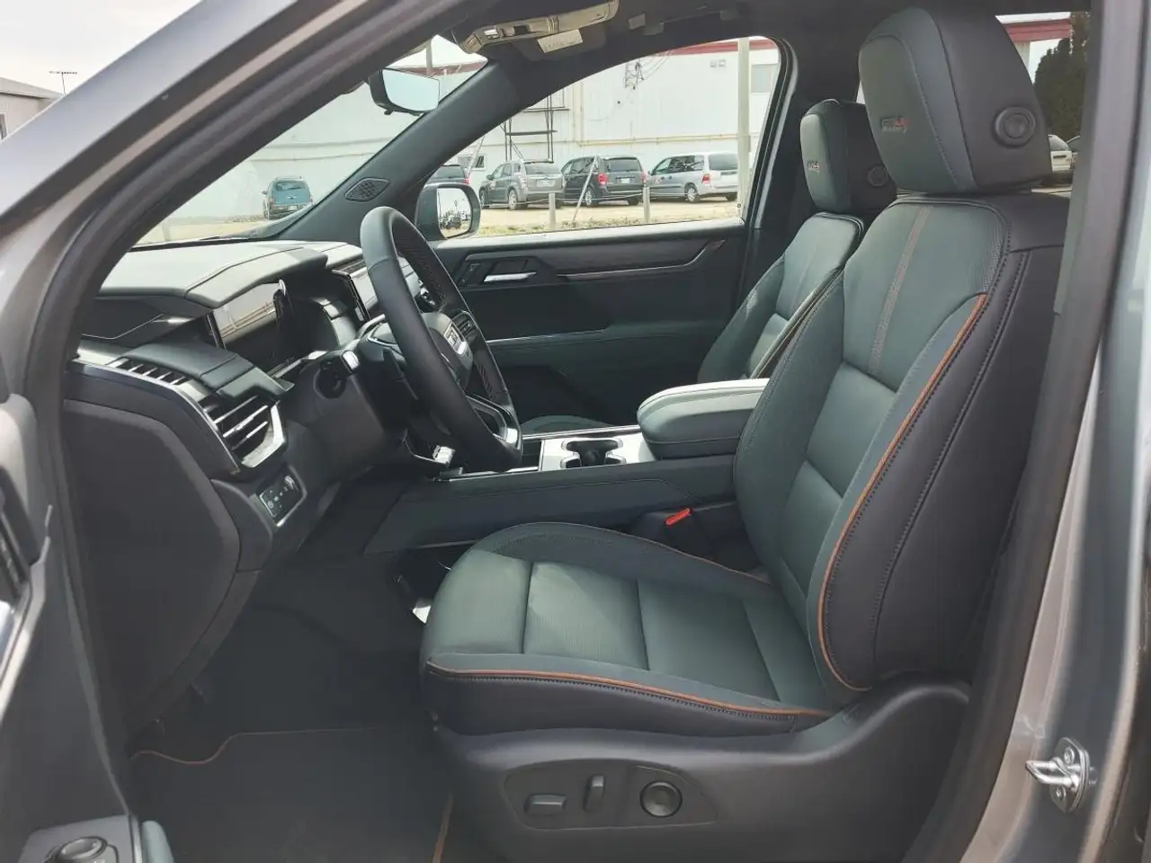 GMC Acadia снимка GMC Acadia