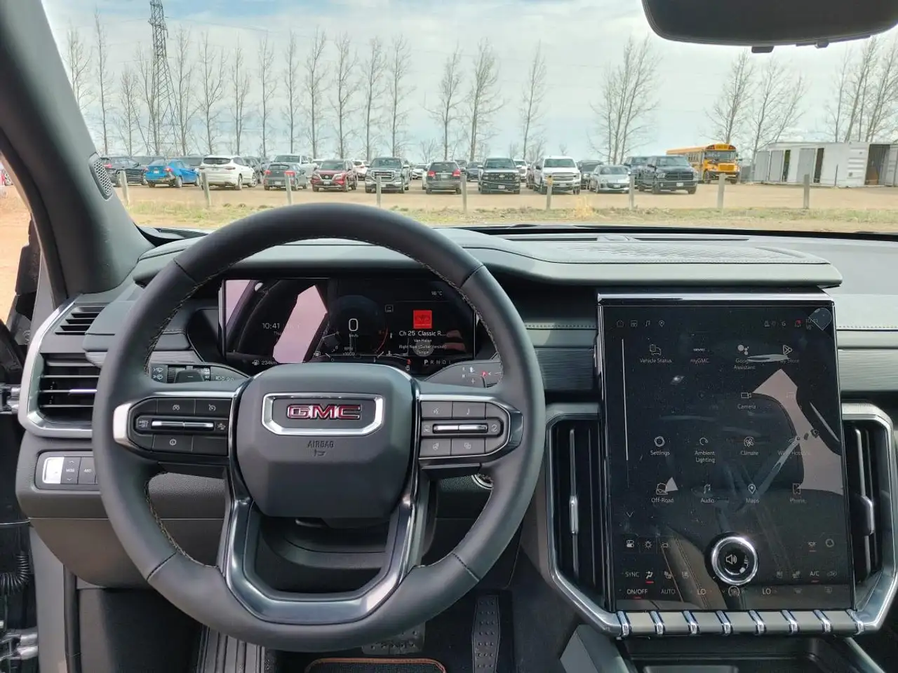 GMC Acadia снимка GMC Acadia
