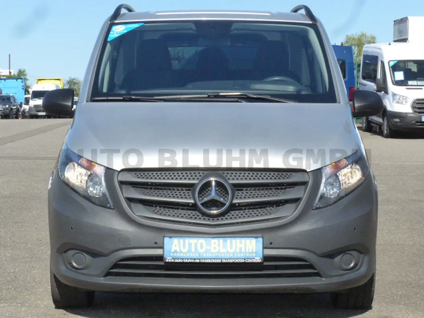 Mercedes-Benz Vito 114 CDI Mixto Compact 4X4 Klima Stdhzg Navi Silber - 2