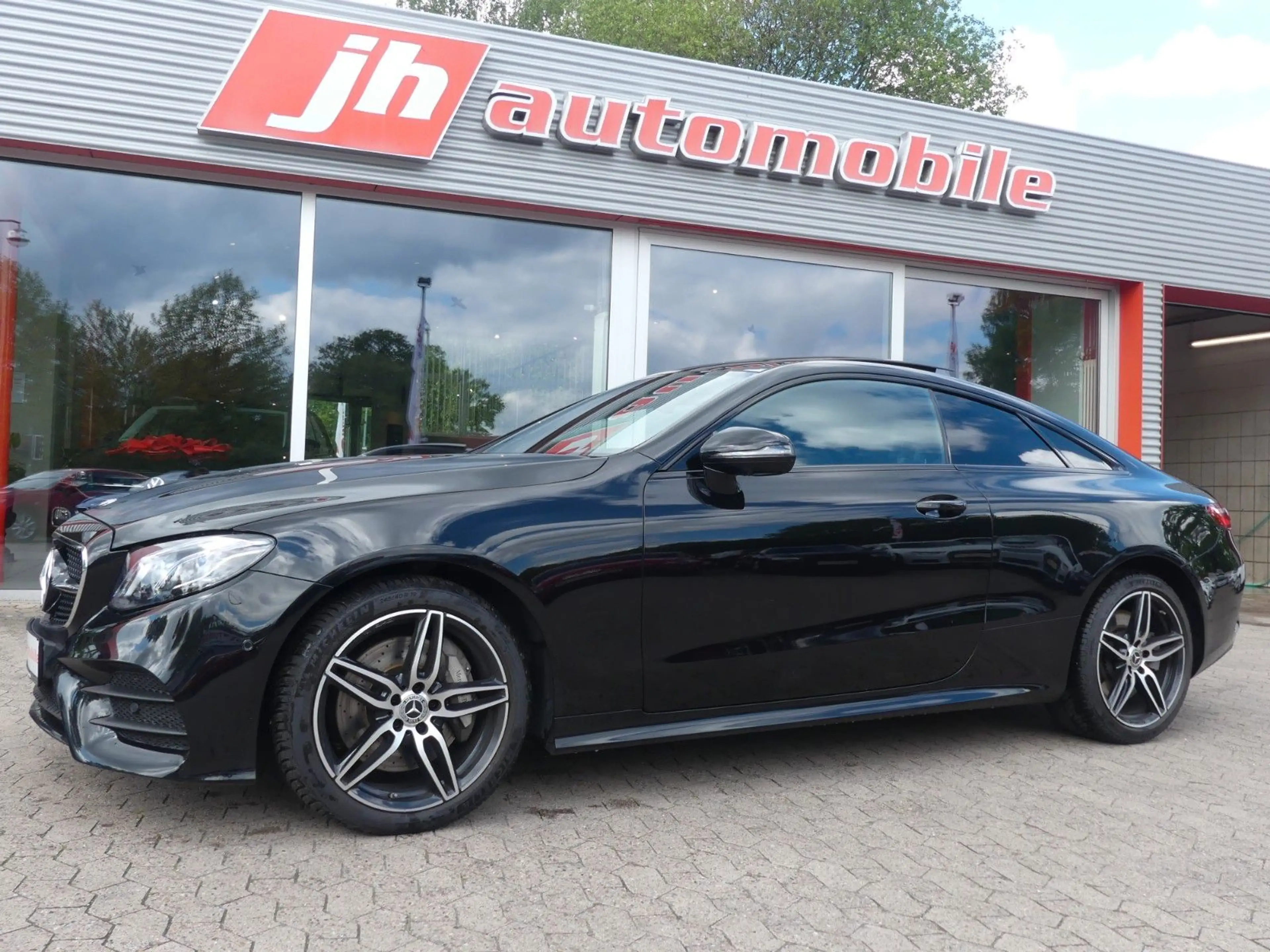 Mercedes-Benz E 450 Coupe 4Matic*AMG*Night*Burmester*Panorama