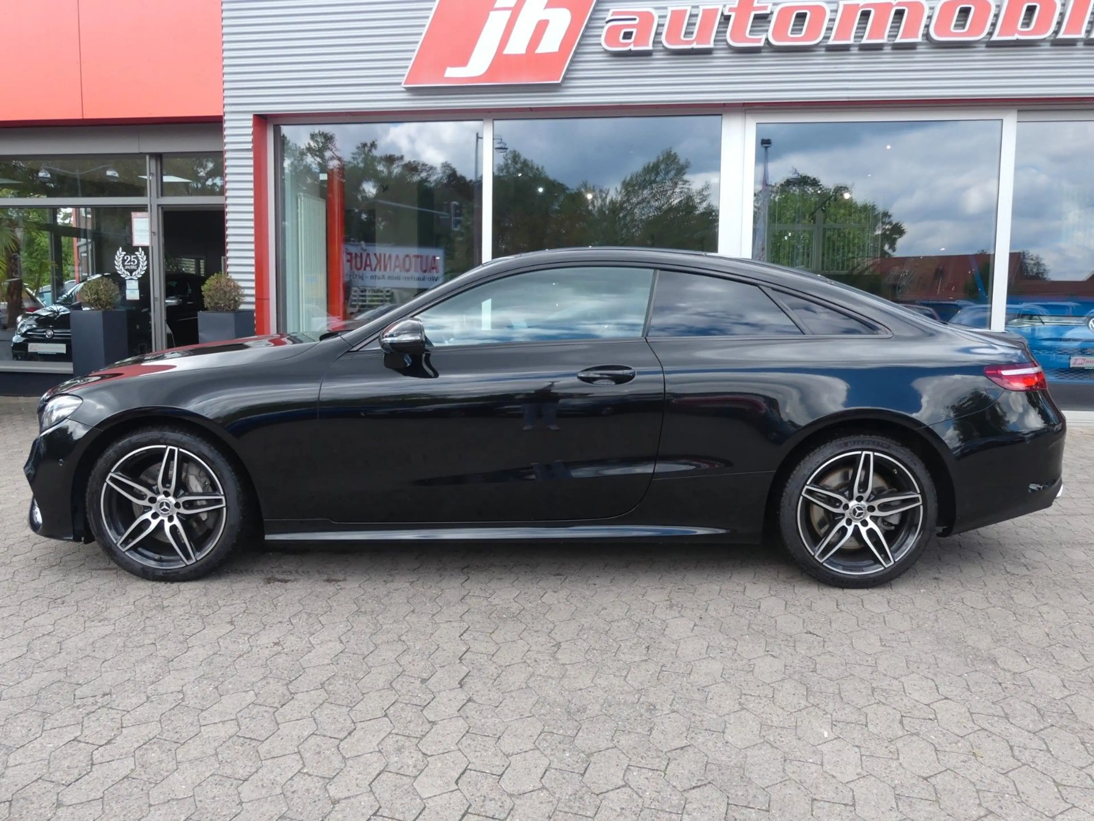 Mercedes-Benz E 450 Coupe 4Matic*AMG*Night*Burmester*Panorama — photo 2
