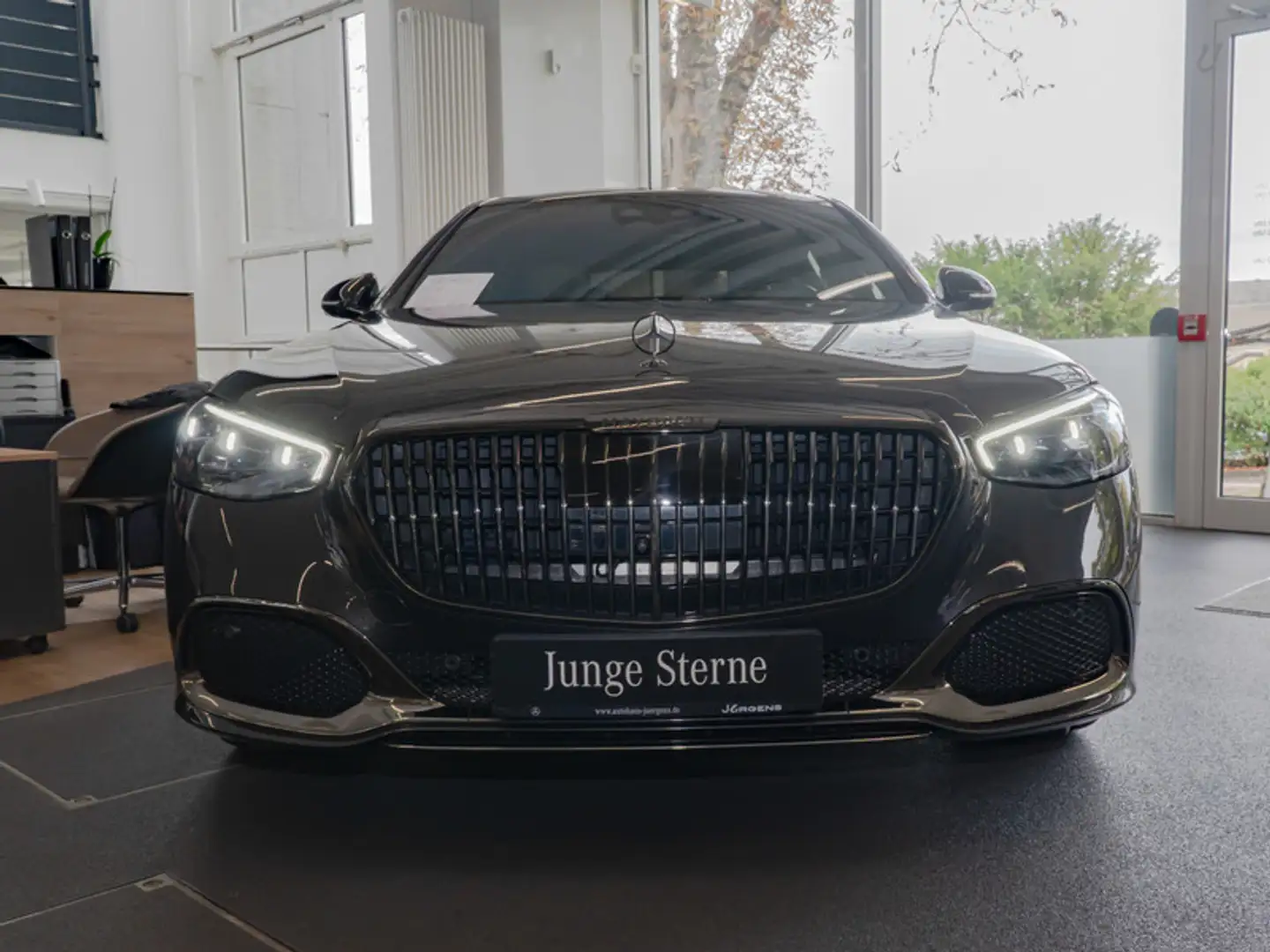 Mercedes-Benz S 580 e Maybach Night-Series/Exklusiv/Pano/20' Gris - 2