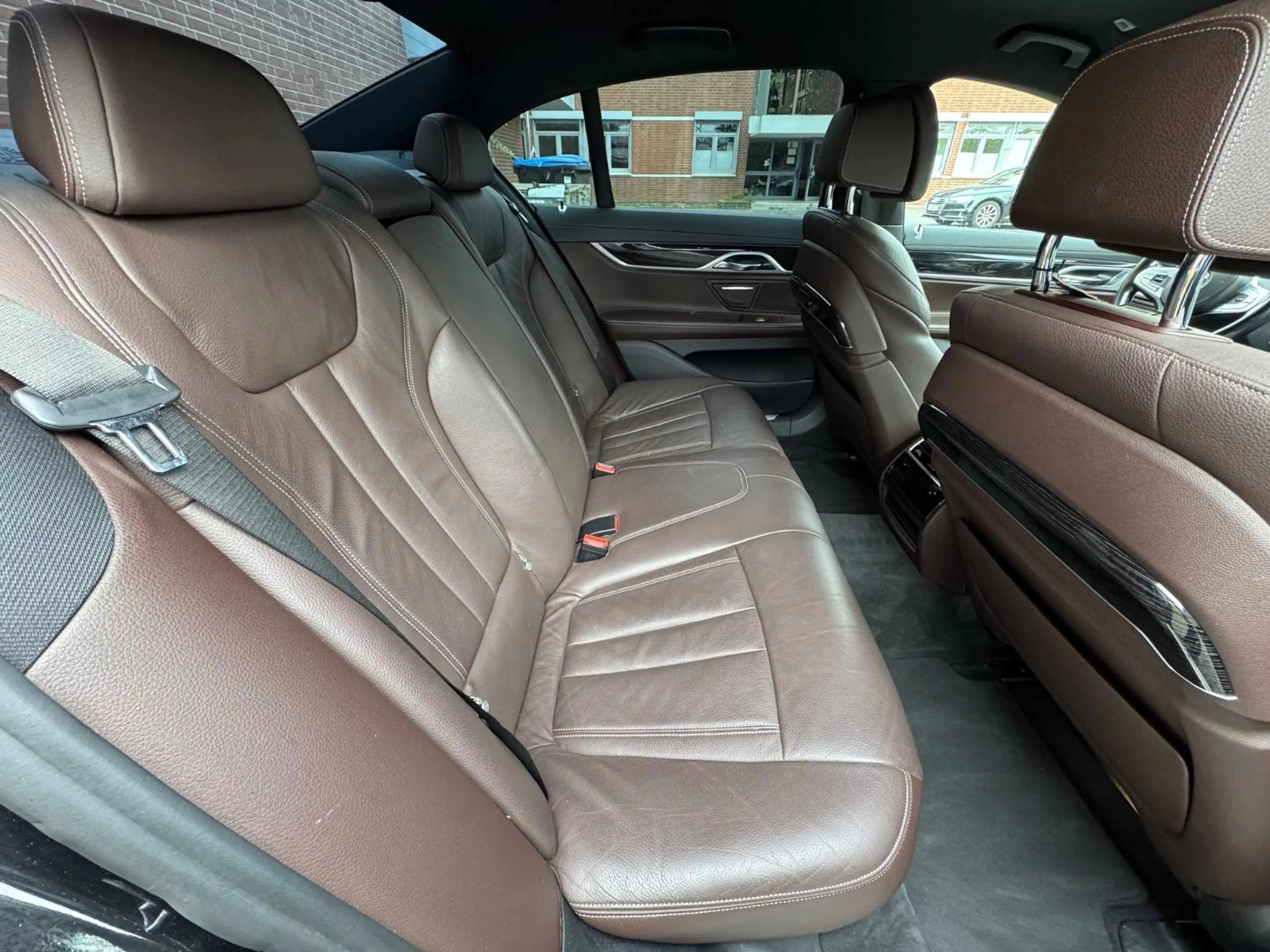 BMW 730 d xDrive Shadow M-SPORT SOFTCLOSE*HUP*LEDER* — photo 13