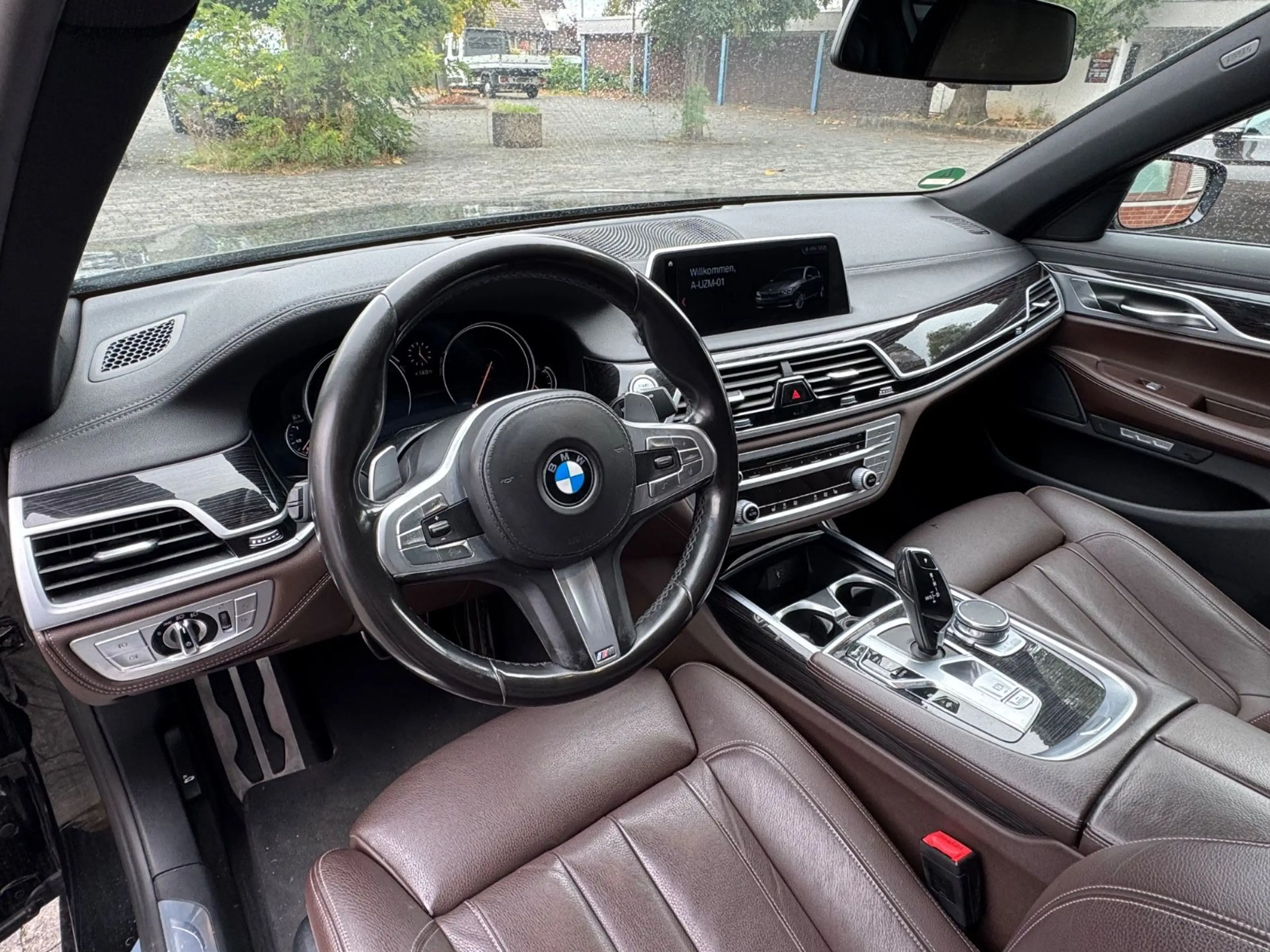BMW 730 d xDrive Shadow M-SPORT SOFTCLOSE*HUP*LEDER* — photo 9