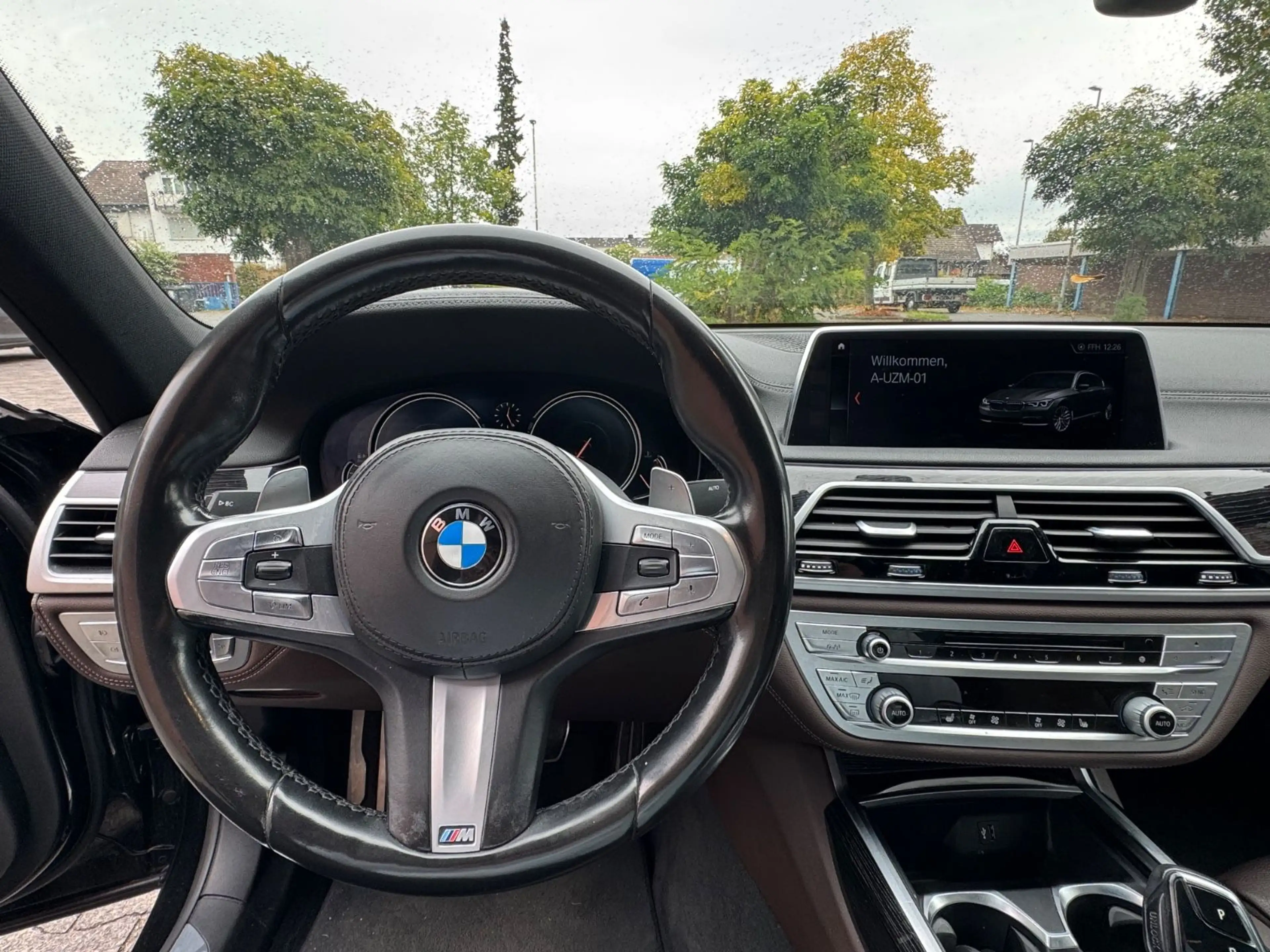 BMW 730 d xDrive Shadow M-SPORT SOFTCLOSE*HUP*LEDER* — photo 14