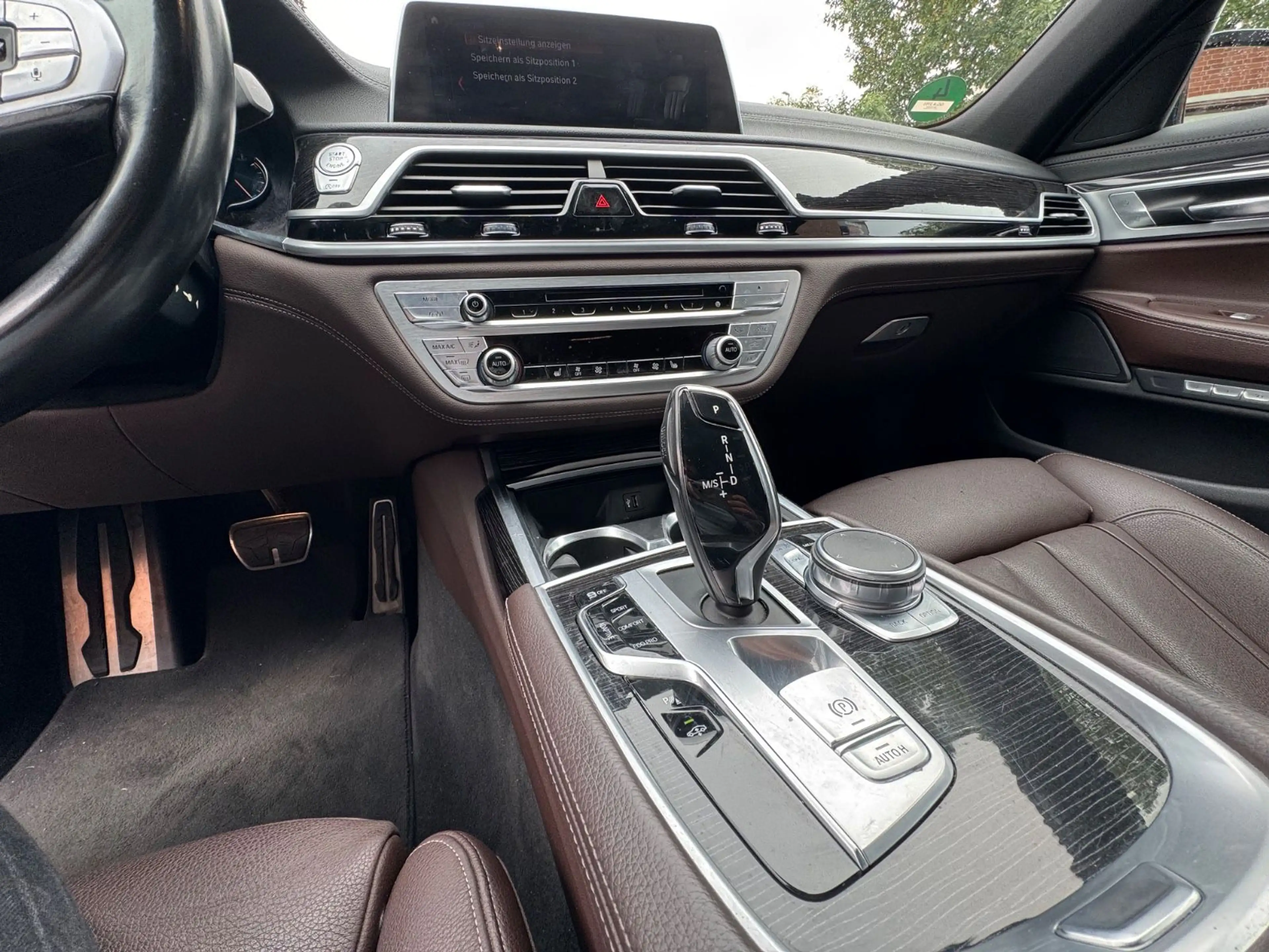 BMW 730 d xDrive Shadow M-SPORT SOFTCLOSE*HUP*LEDER* — photo 15