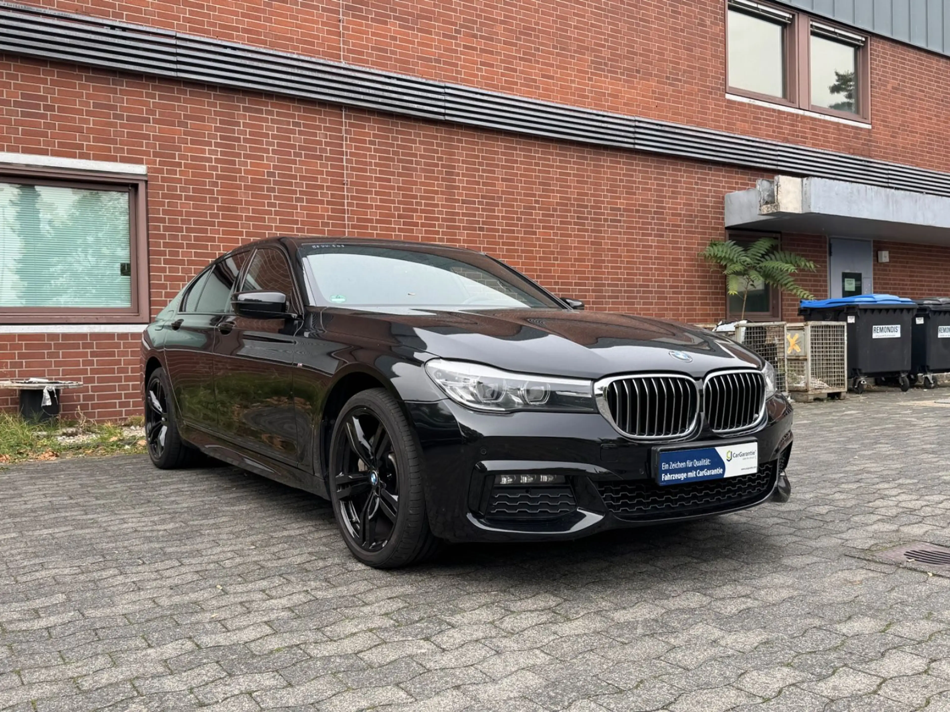 BMW 730 d xDrive Shadow M-SPORT SOFTCLOSE*HUP*LEDER* — photo 3