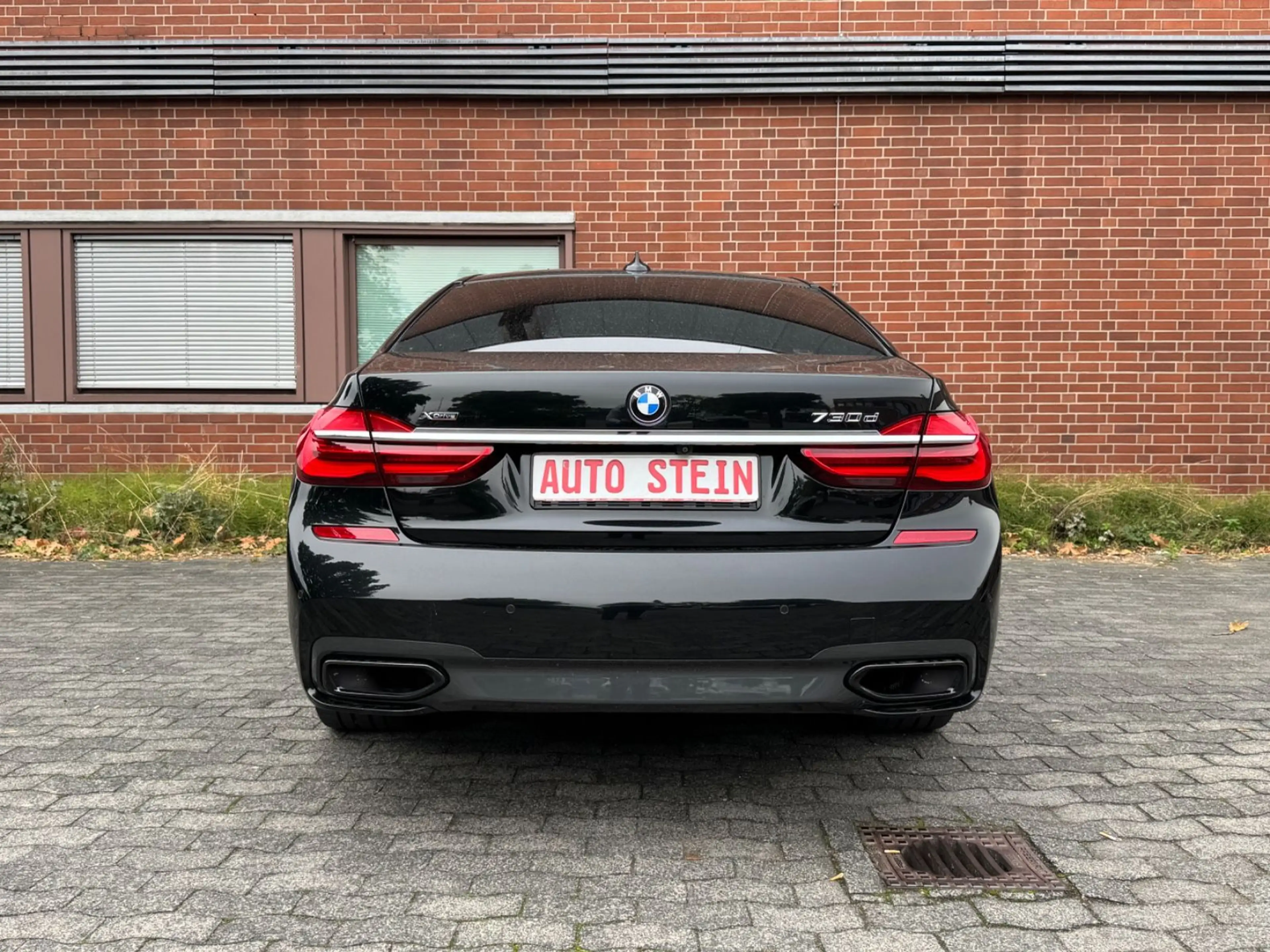 BMW 730 d xDrive Shadow M-SPORT SOFTCLOSE*HUP*LEDER* — photo 6