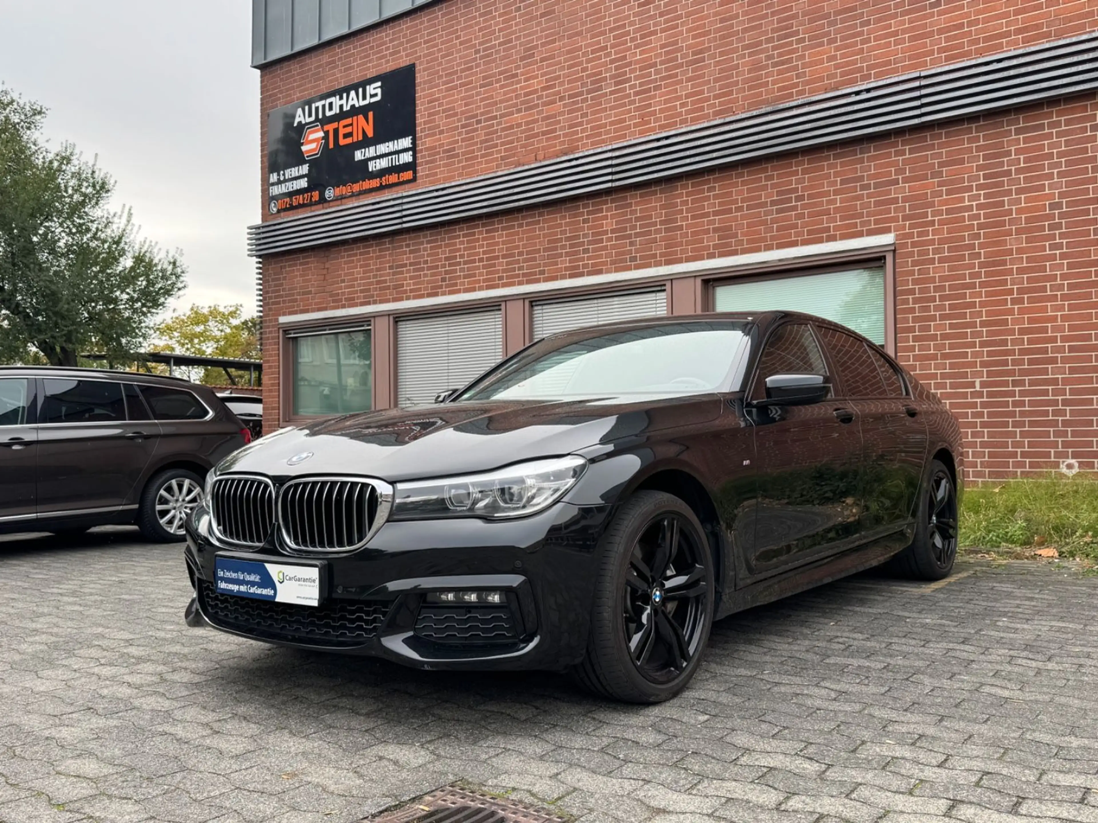 BMW 730 d xDrive Shadow M-SPORT SOFTCLOSE*HUP*LEDER*