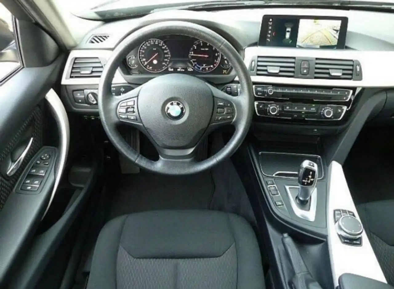 BMW 320 i Touring xDrive Advantage 8-fach bereift — photo 5