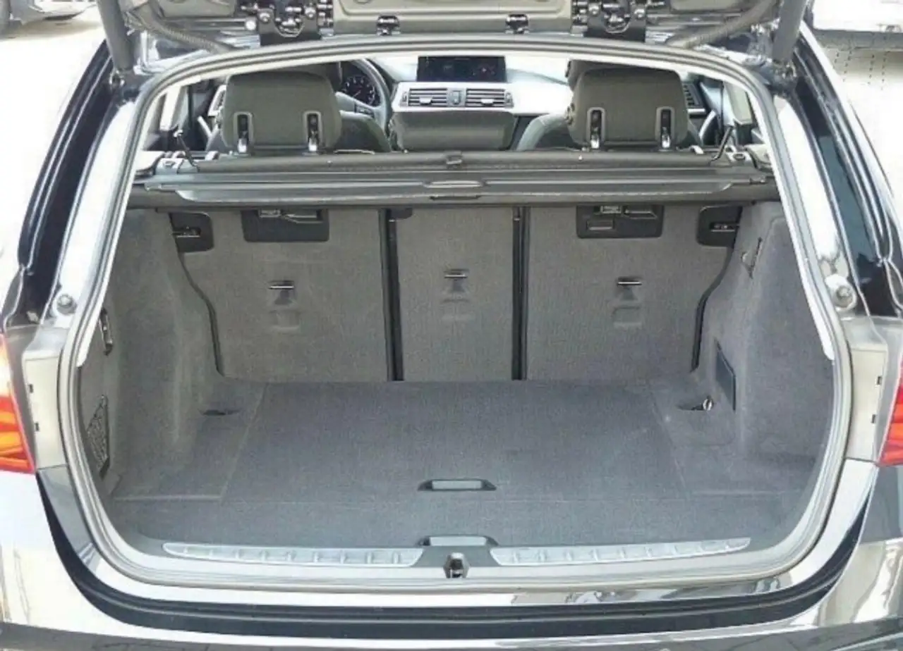 BMW 320 i Touring xDrive Advantage 8-fach bereift — photo 10