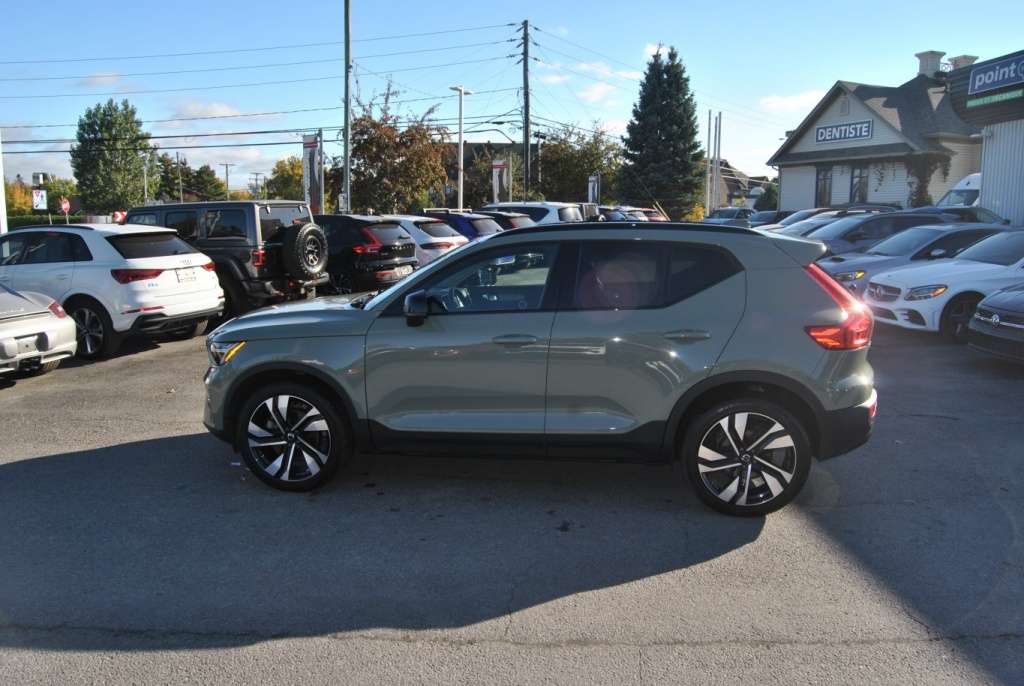 2023 Volvo XC40